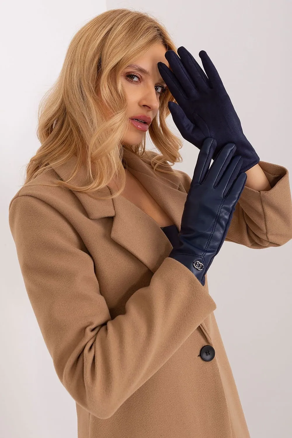 Chic Insulated Floral Touchscreen Gloves for Women