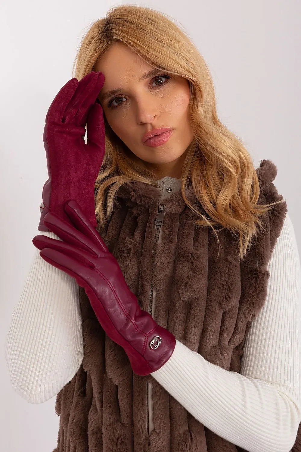 Chic Insulated Floral Touchscreen Gloves for Women