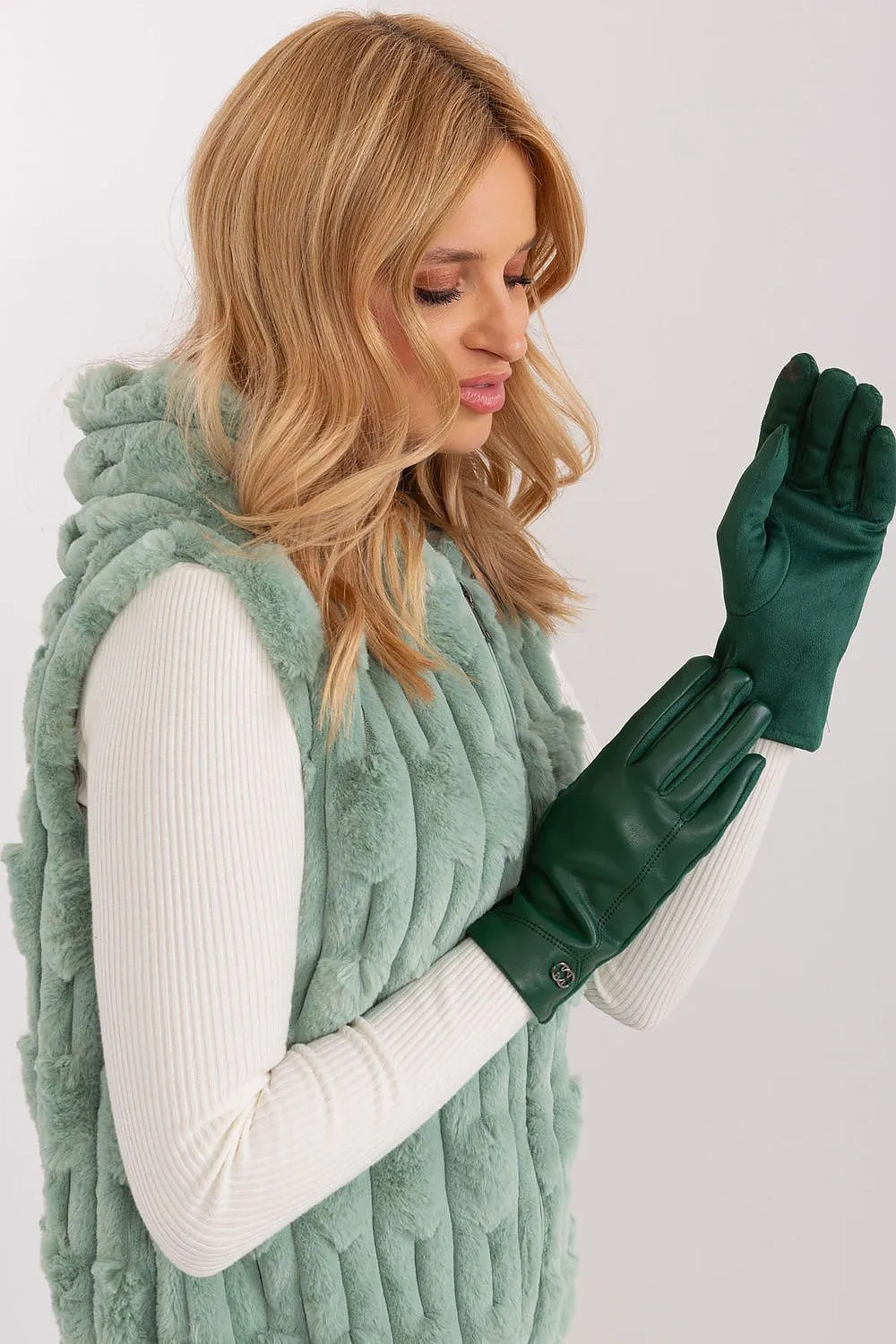 Chic Insulated Floral Touchscreen Gloves for Women