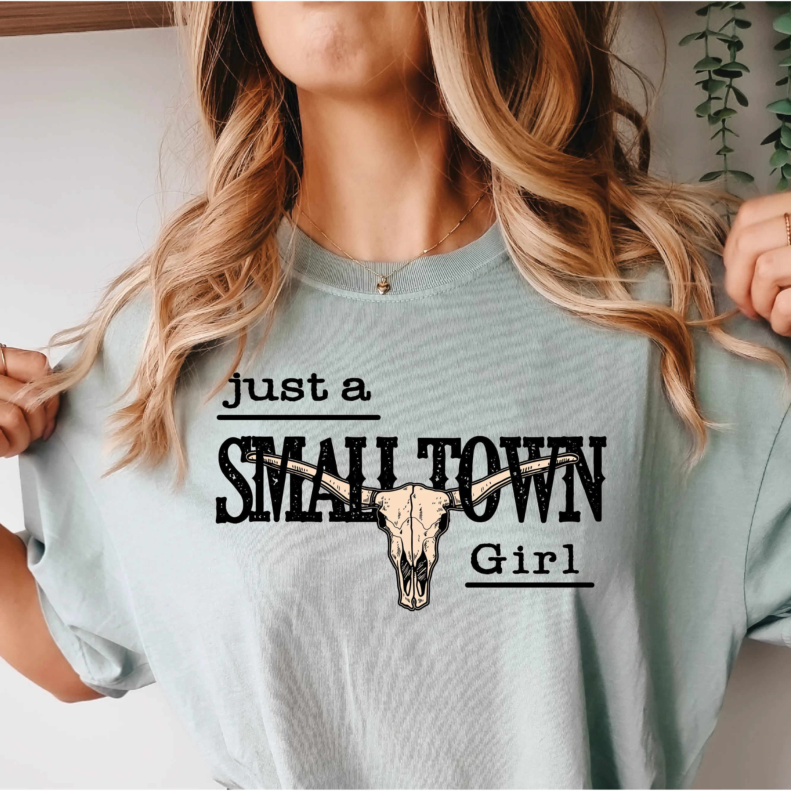 Just a Small Town Girl - Nashville T-Shirt